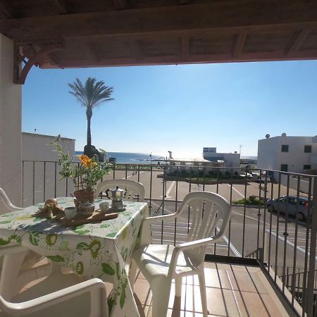 Appartamento Sul Mare Torre Pali Exterior foto