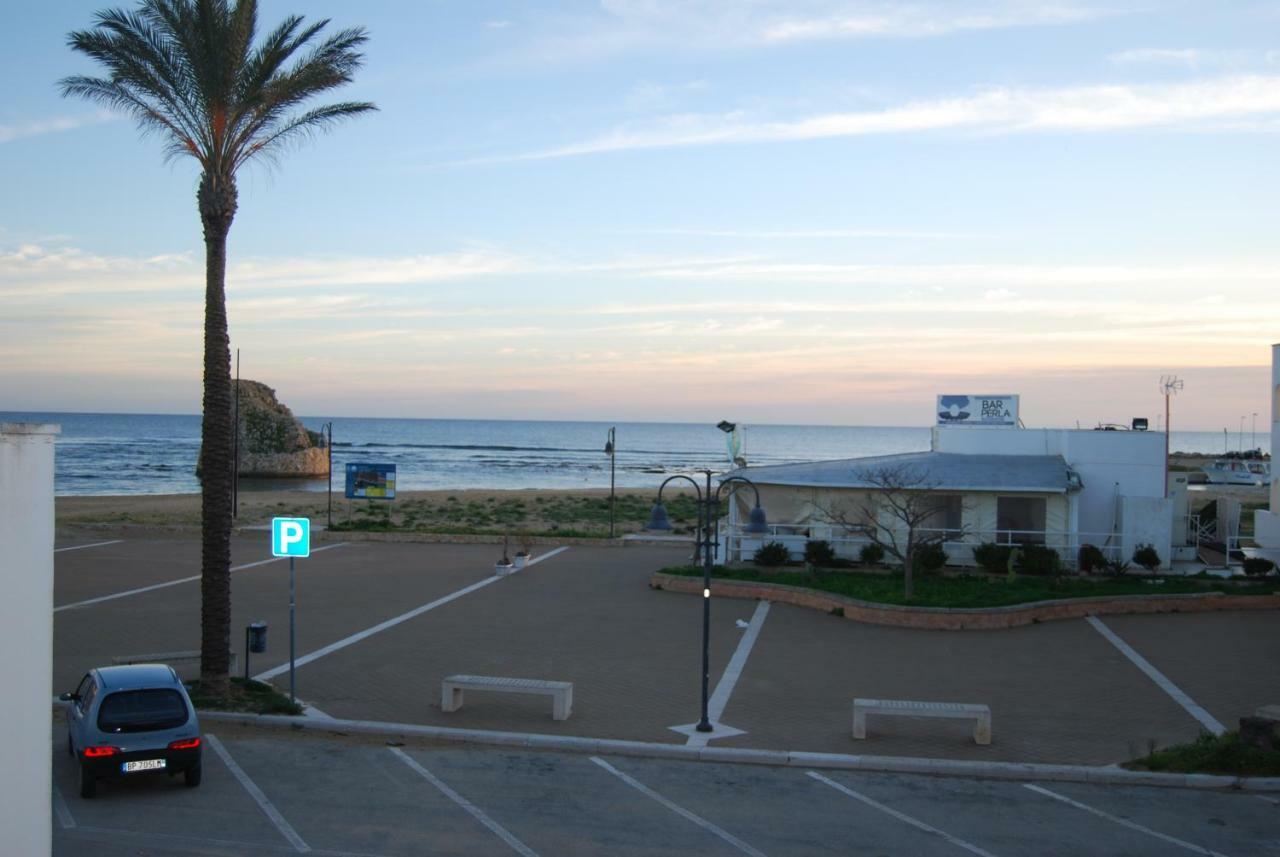 Appartamento Sul Mare Torre Pali Exterior foto