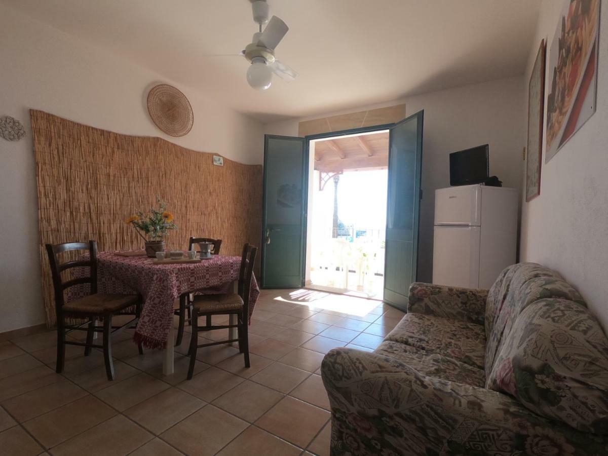 Appartamento Sul Mare Torre Pali Exterior foto